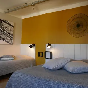 Le Sommeil Des Fées Bed and breakfast